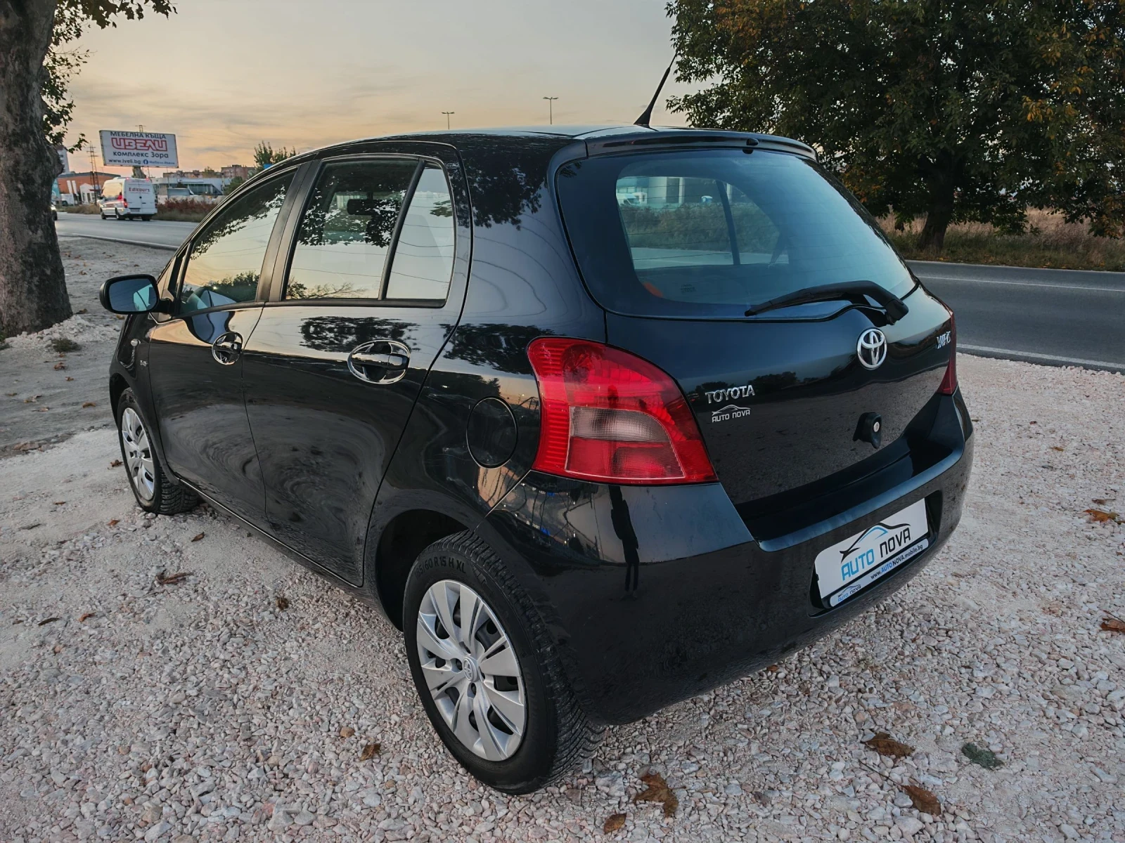 Toyota Yaris 1.4 90 К.С. ДИЗЕЛ! МНОГО ЗАПАЗЕНА! - изображение 5
