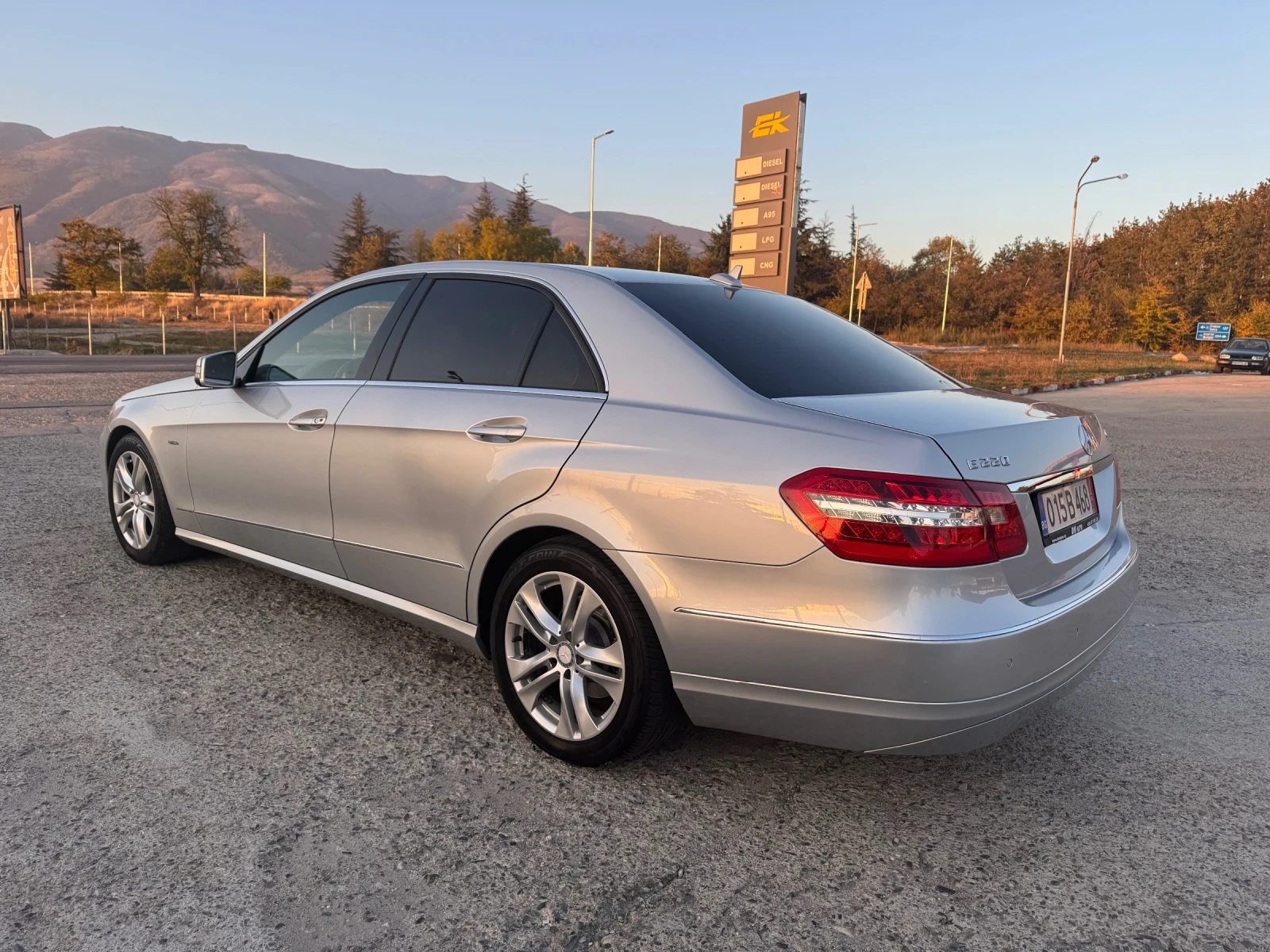 Mercedes-Benz E 220 CDI, Avantgarde  | Mobile.bg   5