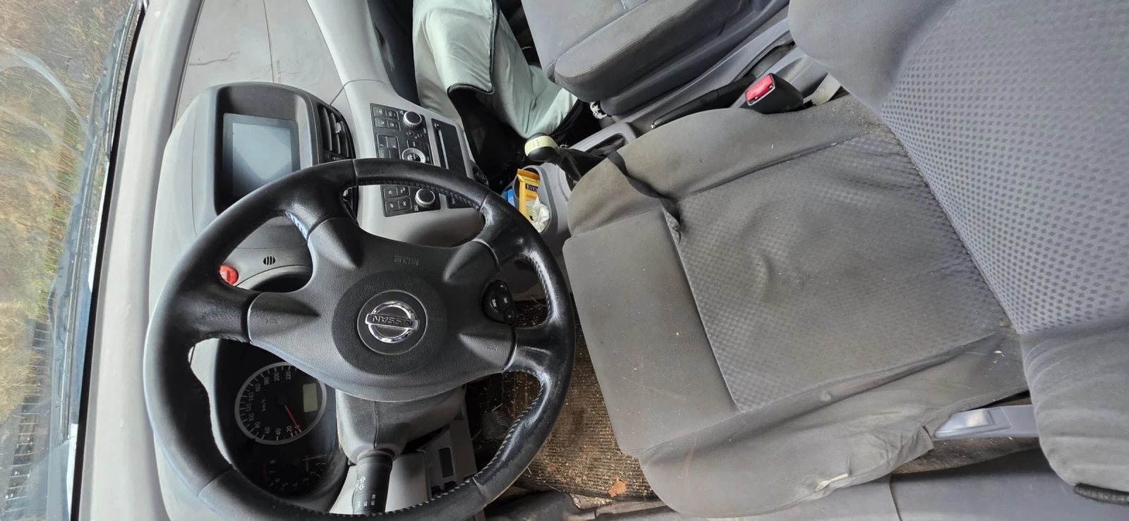 Nissan Almera tino 1.8i - изображение 8