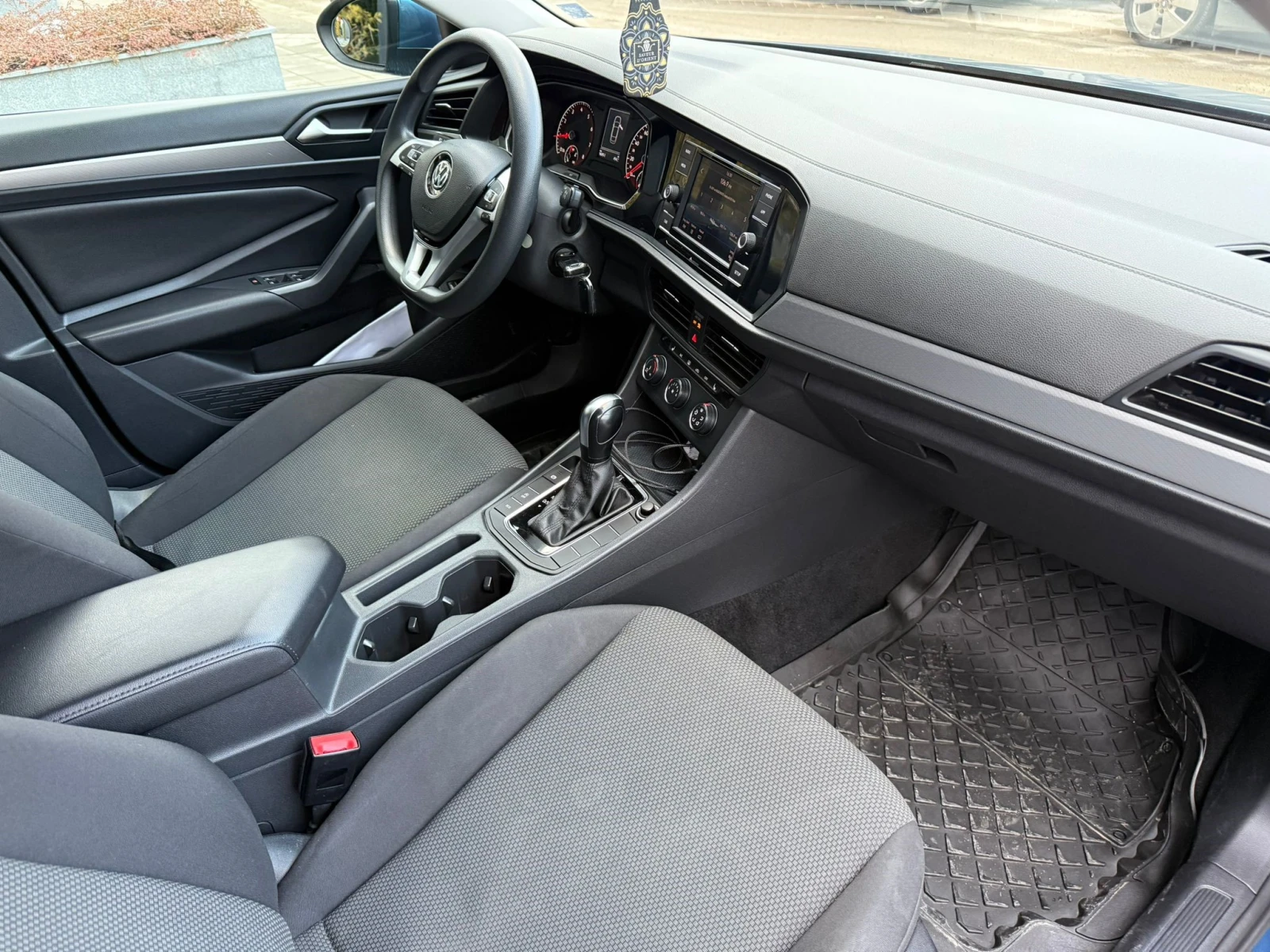 VW Jetta 1.4i DSG  - изображение 10