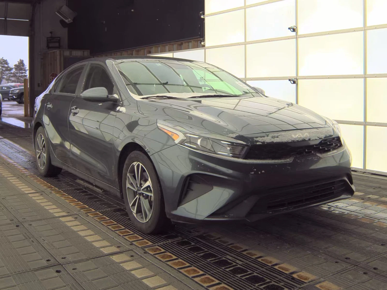 Kia Forte LXS - изображение 3