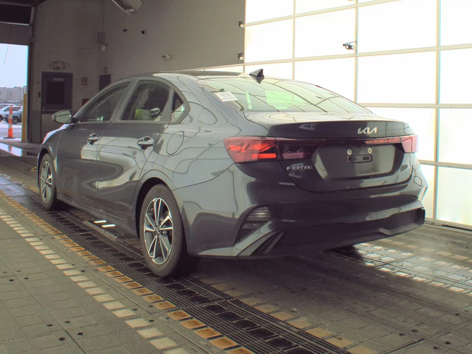 Kia Forte LXS - изображение 6