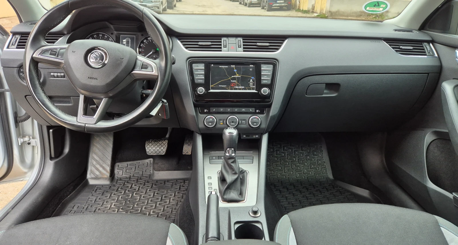 Skoda Octavia JOY 1.6 TDI 110PS Automatik , снимка 11 - Автомобили и джипове - 53902799