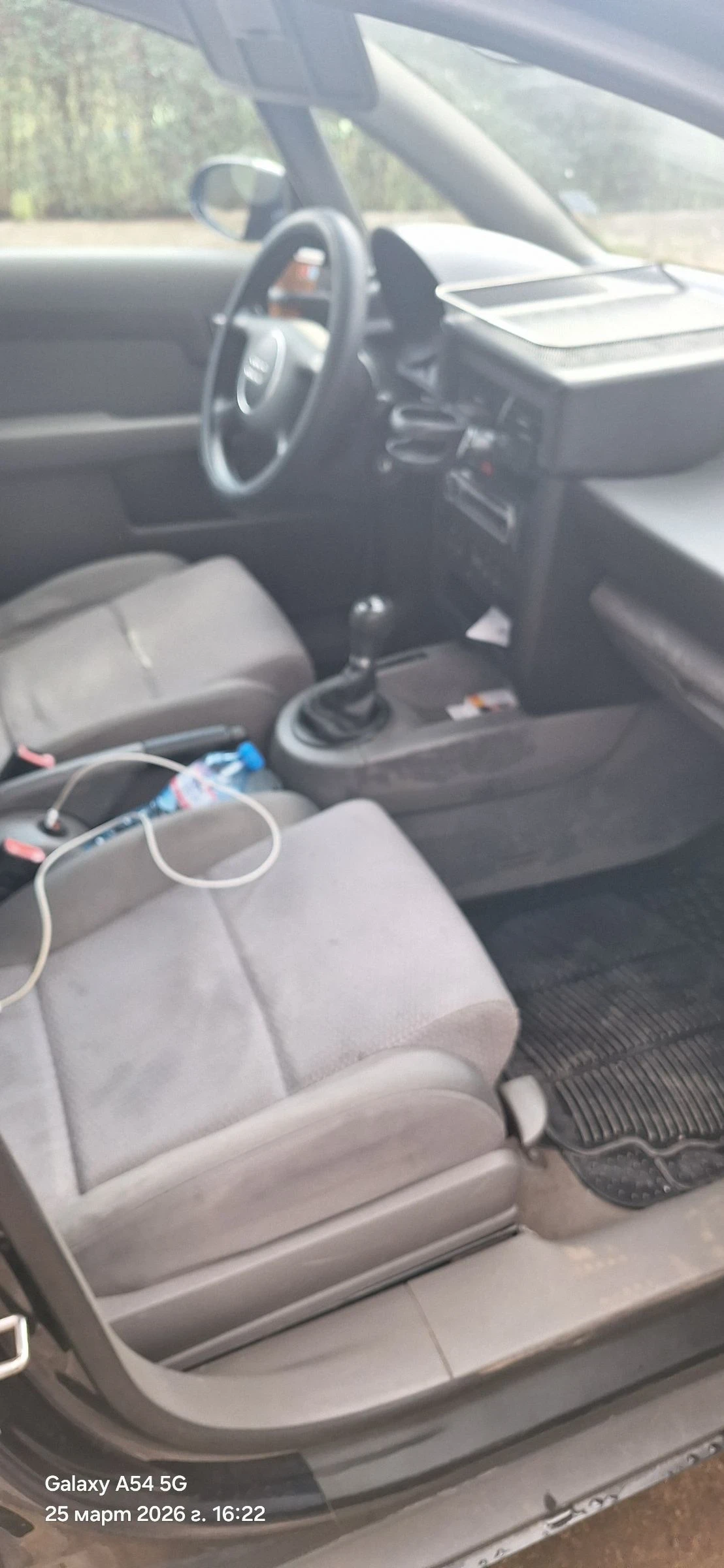 Audi A2 1.4 бензин, снимка 12 - Автомобили и джипове - 54086094