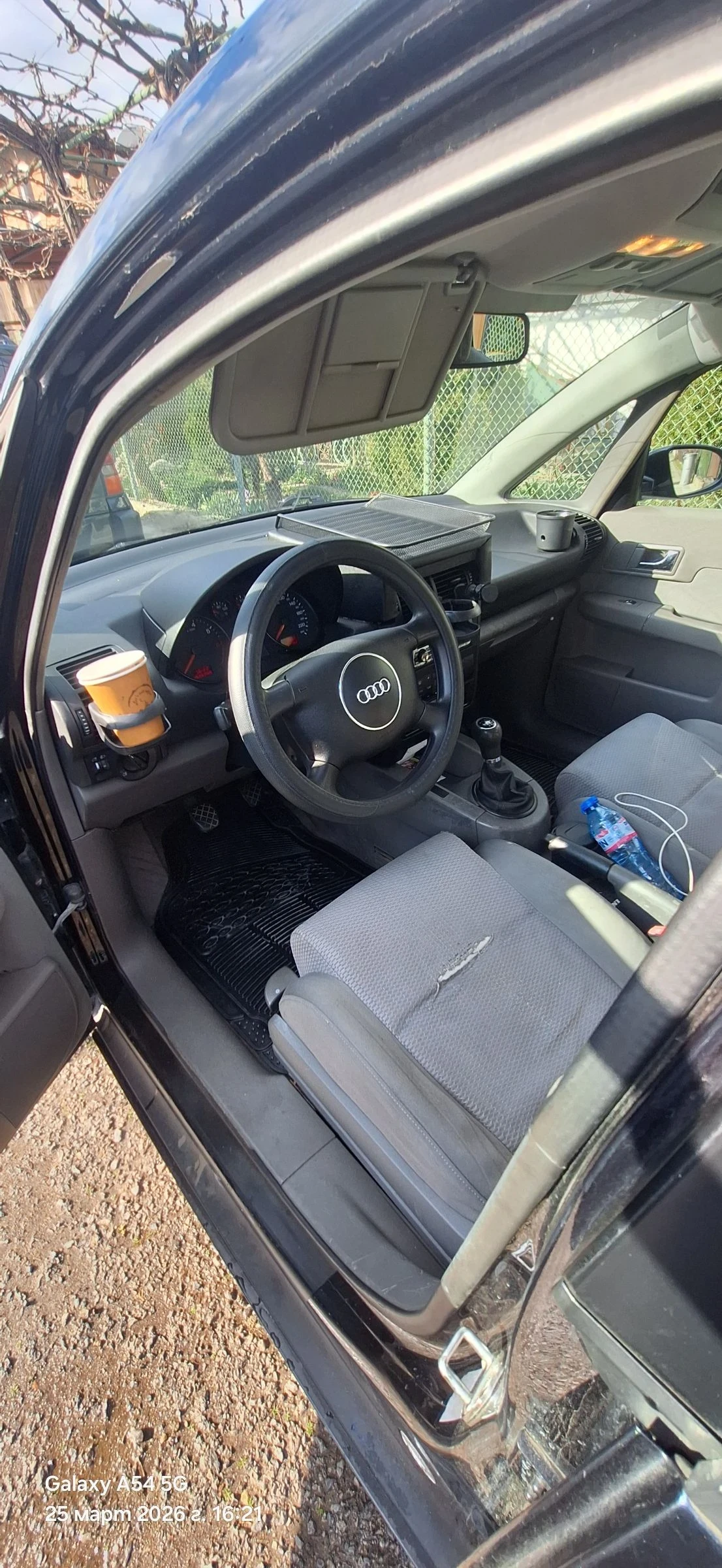 Audi A2 1.4 бензин, снимка 7 - Автомобили и джипове - 54086094