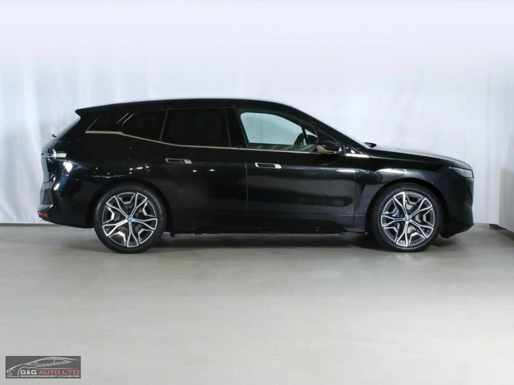 BMW iX xDRIVE-50/523HP/MSPORT/SKYLO/360/VACCUM/LASER/281z, снимка 6 - Автомобили и джипове - 54120228