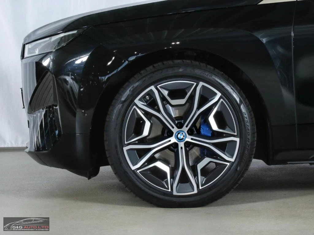 BMW iX xDRIVE-50/523HP/MSPORT/SKYLO/360/VACCUM/LASER/281z, снимка 4 - Автомобили и джипове - 54120228