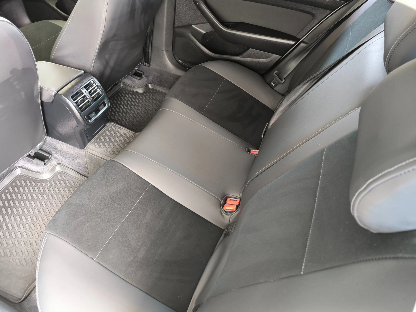 VW Passat 2, 0ТDi-150k.c.6ск.НАВИ, ЕВРО 6, снимка 13 - Автомобили и джипове - 54125550