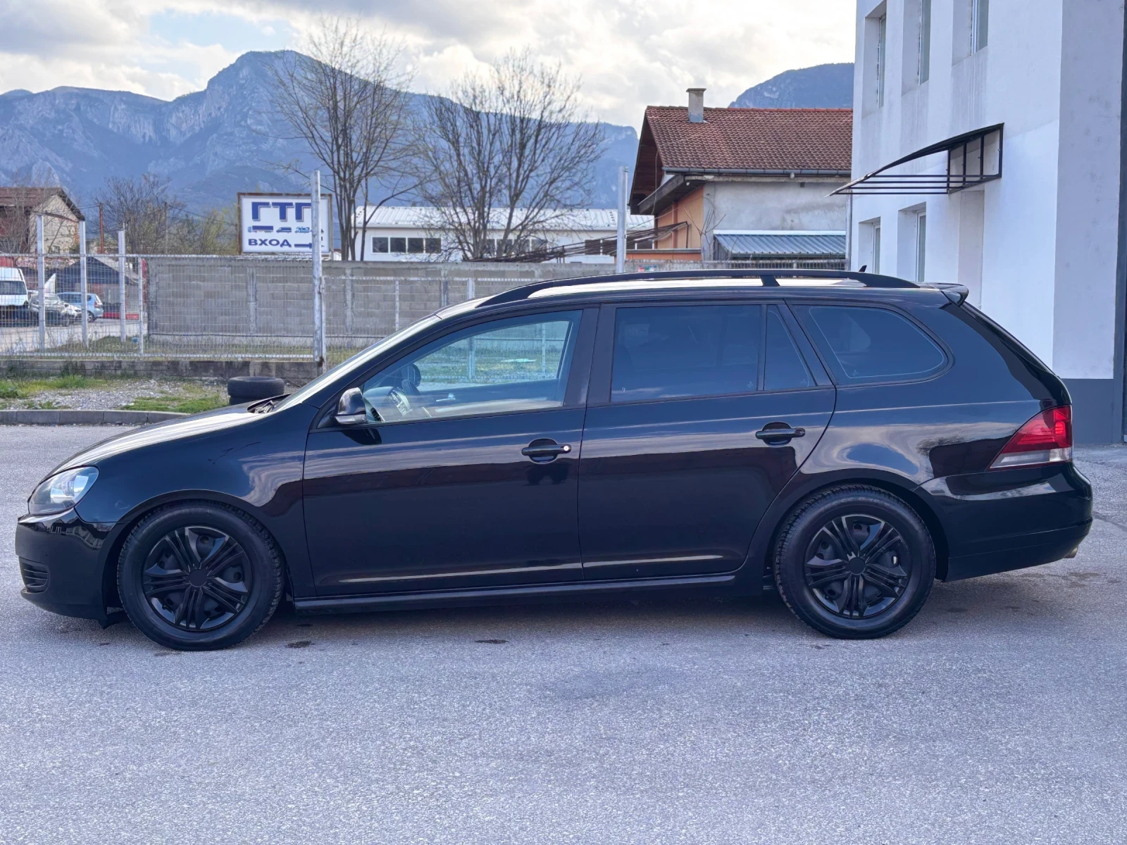 VW Golf 1.6TDI Euro5b, снимка 2 - Автомобили и джипове - 54167780