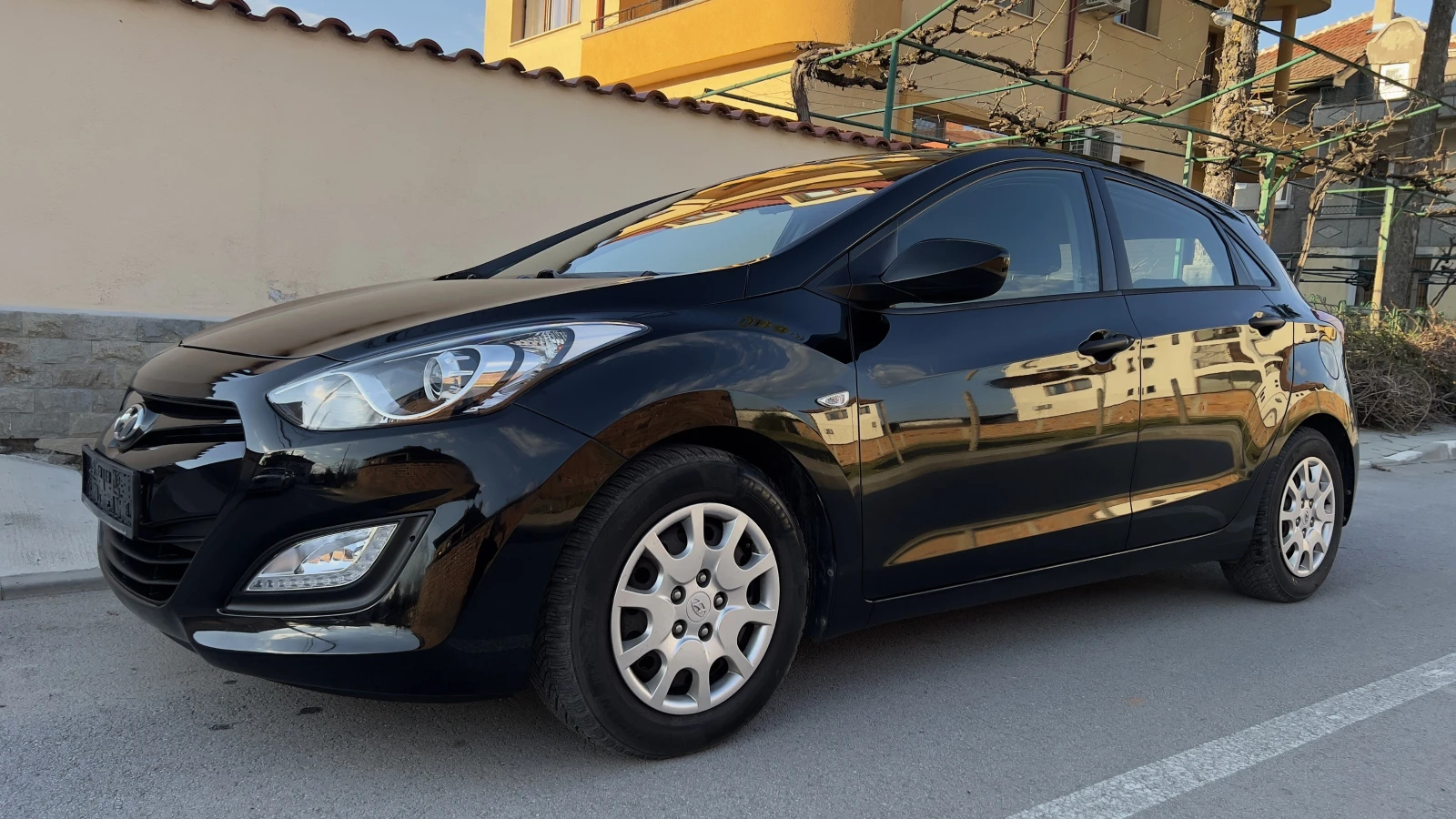 Hyundai I30 1.4i 2013г, снимка 2 - Автомобили и джипове - 54234775