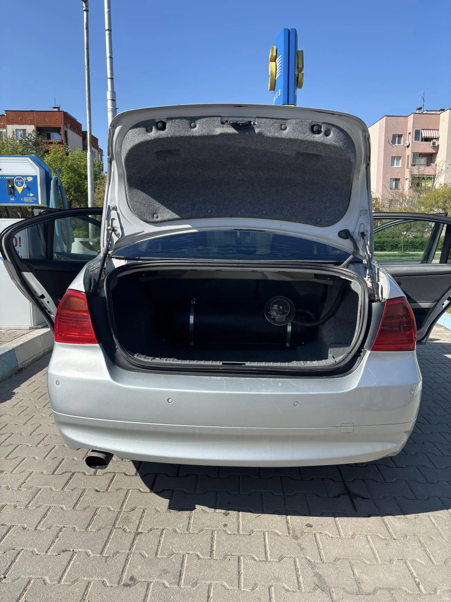 BMW 318 /LPG, снимка 8 - Автомобили и джипове - 54259114