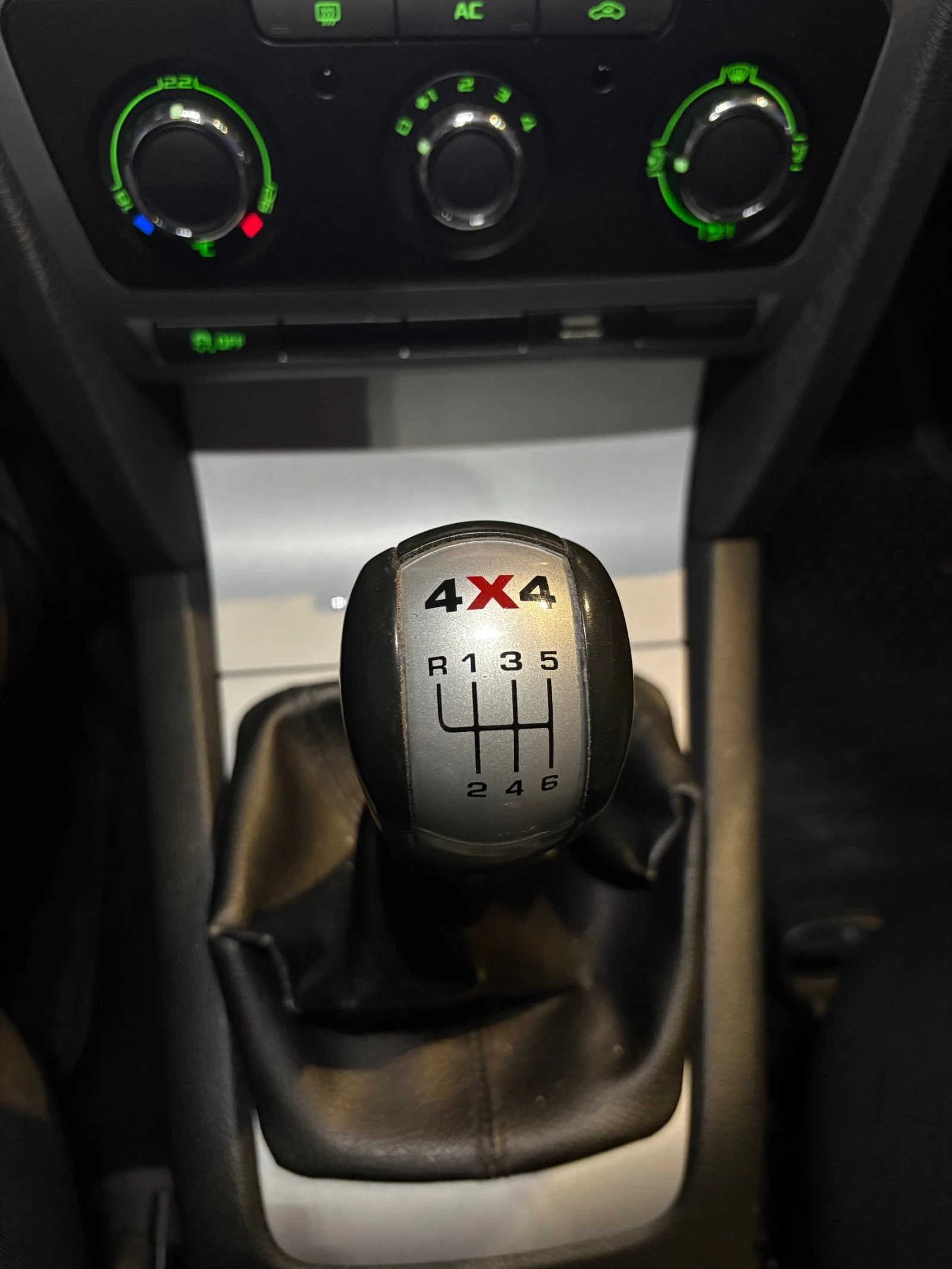 Skoda Octavia 1.6TDI 4X4 NAVI BLUETOOTH  | Mobile.bg � ����������� 11