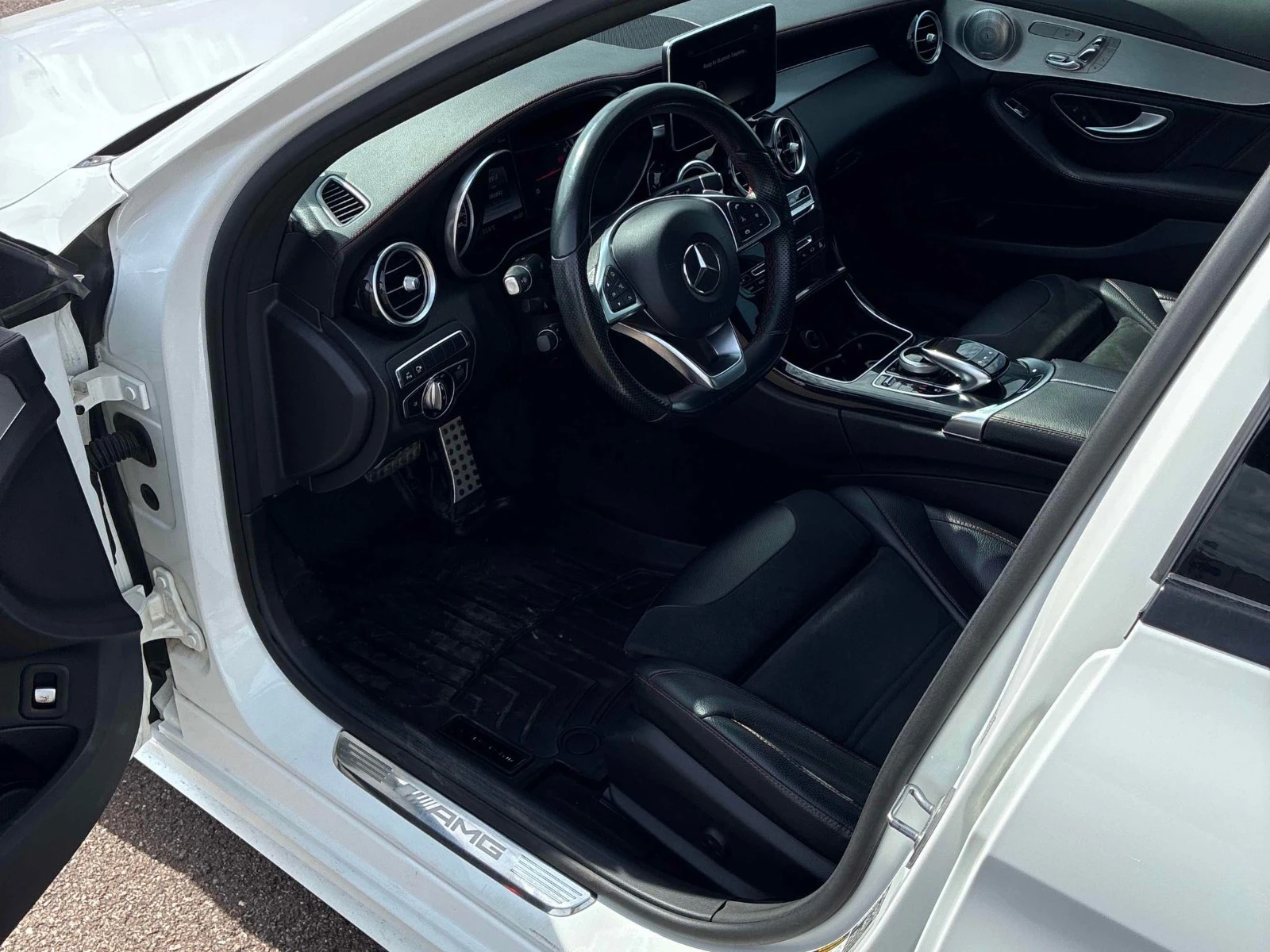Mercedes-Benz C 43 AMG BURMESTER* PANO* СЛ.ЛЕНТИ* KEYLESS, снимка 7 - Автомобили и джипове - 54558017