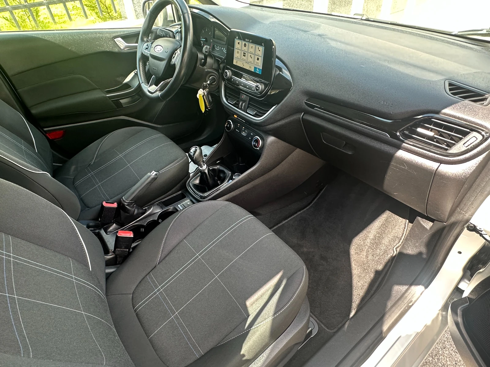 Ford Fiesta 1.5D-85k.s-180000km-PDC-EURO6B-2018g, снимка 9 - Автомобили и джипове - 54568986