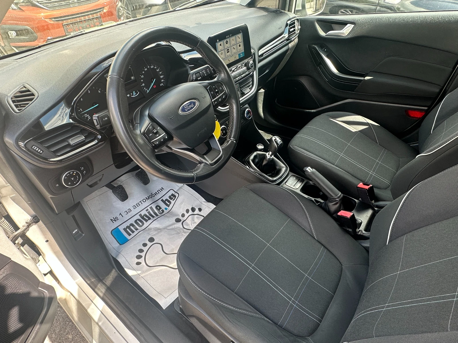 Ford Fiesta 1.5D-85k.s-180000km-PDC-EURO6B-2018g, снимка 8 - Автомобили и джипове - 54568986