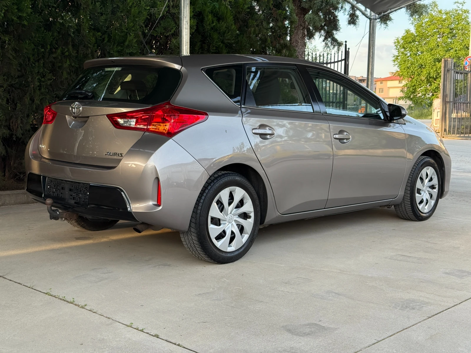 Toyota Auris 1.3 VVT-I, снимка 7 - Автомобили и джипове - 54677249