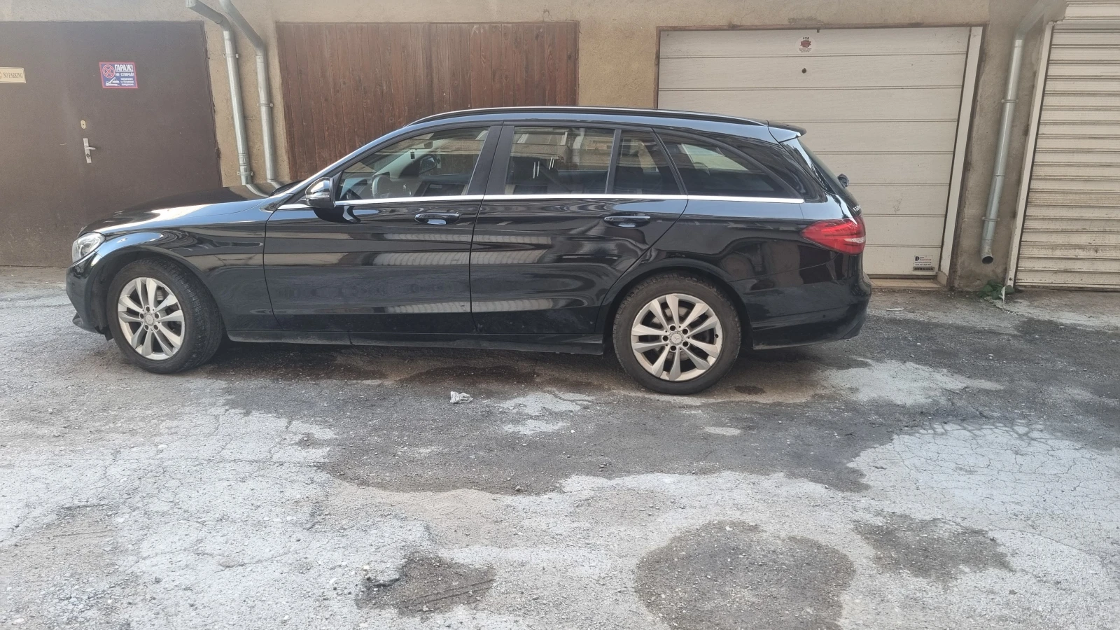 Mercedes-Benz C 220 220D  4matic 9 g-tronic, снимка 3 - Автомобили и джипове - 55347146