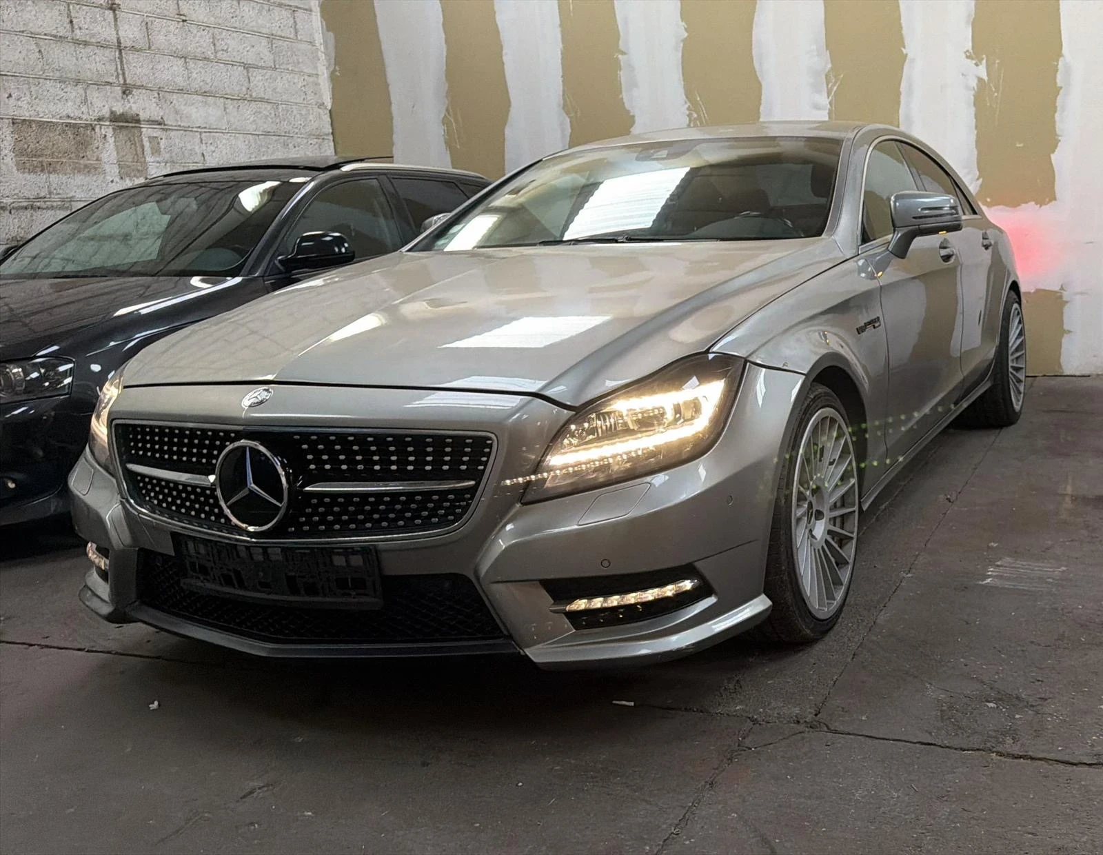 Mercedes-Benz CLS 350 350/265, снимка 3 - Автомобили и джипове - 55875340