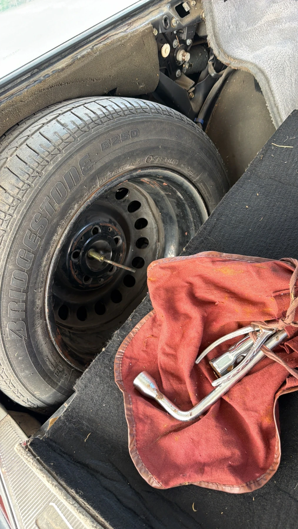 Mercedes-Benz 124 W124 250D, снимка 12 - Автомобили и джипове - 55972585