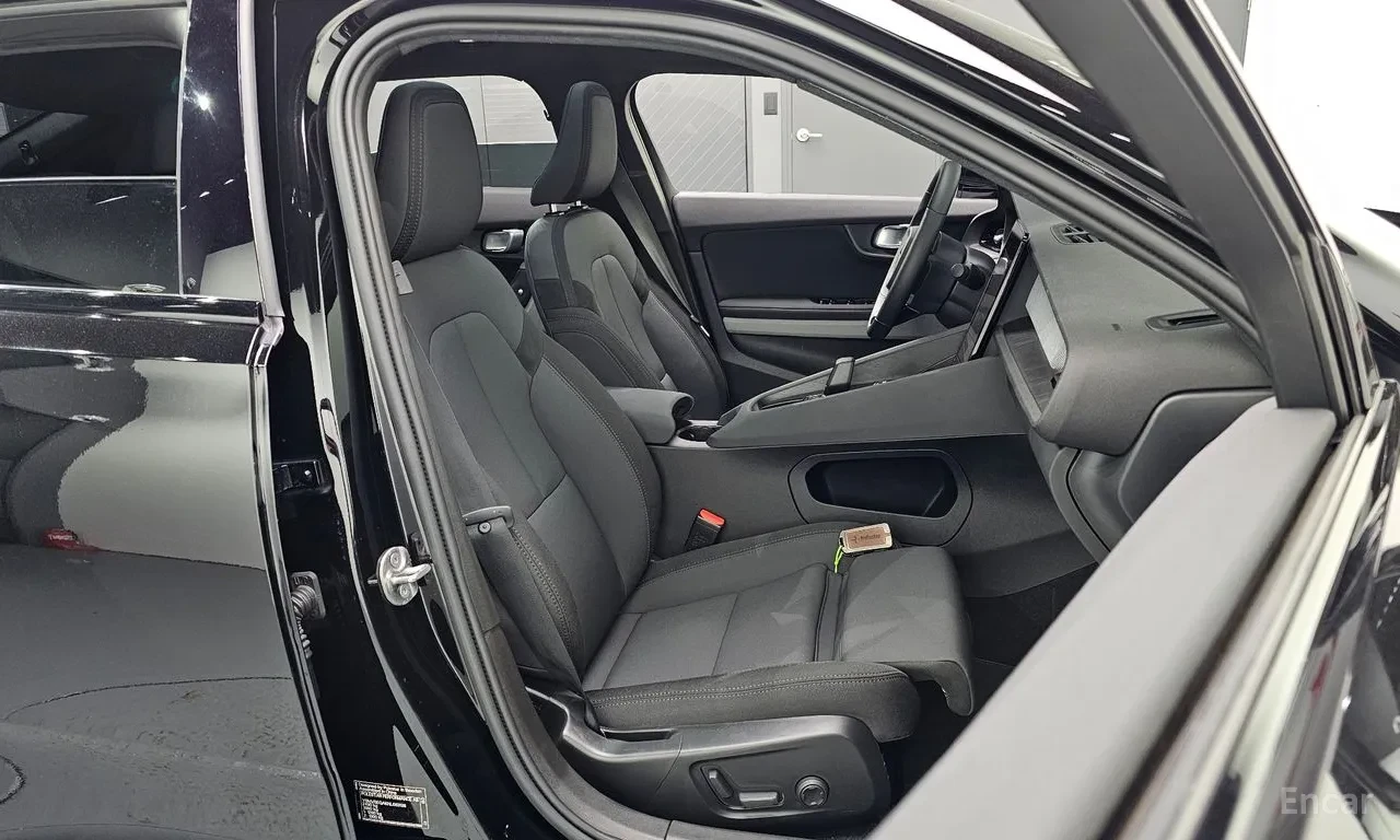 Polestar 2 Long Range/ДИСТРОНИК/360/ПОДГРЕВ ОТПРЕД И ОТЗАД, снимка 17 - Автомобили и джипове - 56239832
