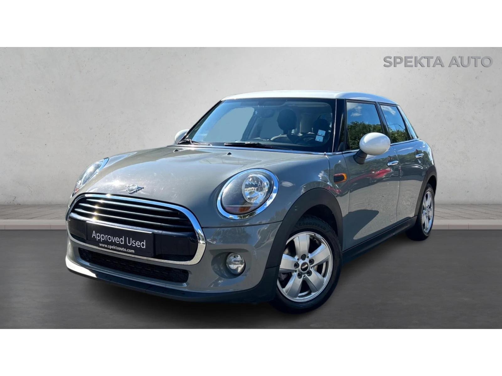 Mini Cooper Месечна вноска от 210  
