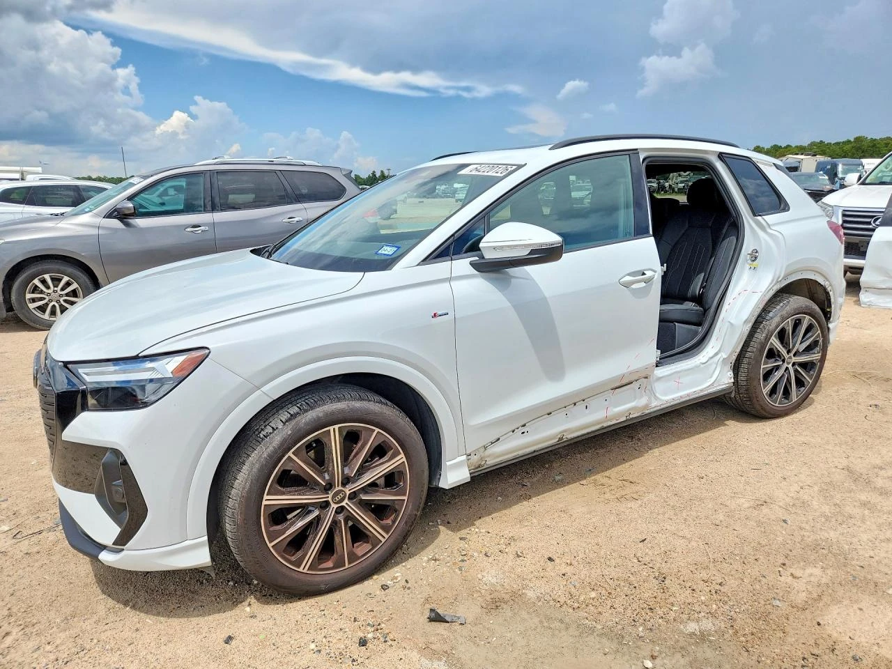 Audi E-Tron Q4 PREMIUM PLUS S-LINE / AWD 