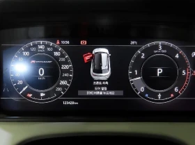 Land Rover Range Rover Velar 3.0 D300 R-Dynamic SE, снимка 8