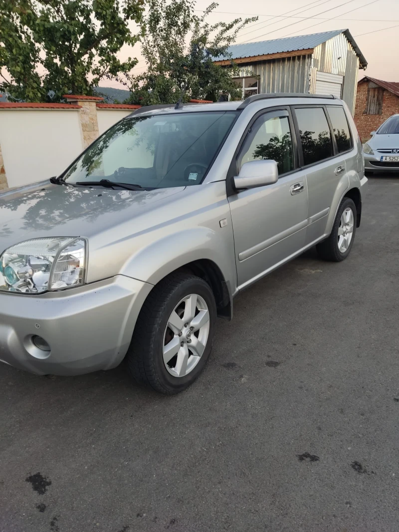 Nissan X-trail 2.5, снимка 2 - Автомобили и джипове - 47430252