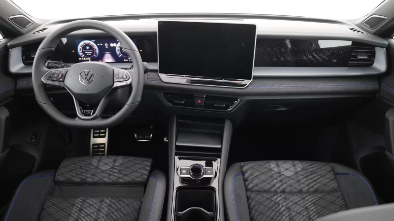 VW Tayron НОВ!1.5/150HP/R-LINE/PANO/DSG/H&K/CAM/BLACK/363v, снимка 10 - Автомобили и джипове - 50196541