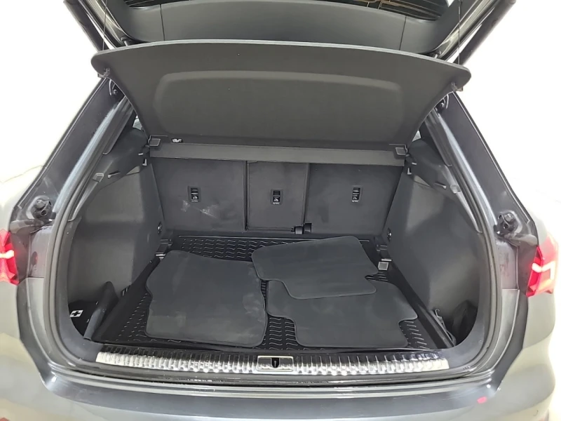 Audi Q3 CARFAX* АВТОФИНАНСИРАНЕ* БЕЗ ПЪРВОНАЧАЛНА ВНОСКА* , снимка 10 - Автомобили и джипове - 52796669