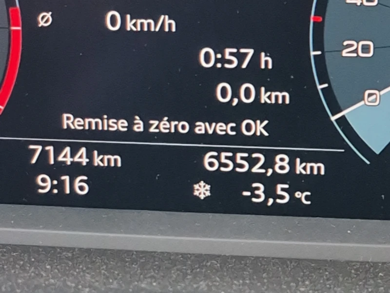 Audi Q3 CARFAX* АВТОФИНАНСИРАНЕ* БЕЗ ПЪРВОНАЧАЛНА ВНОСКА* , снимка 9 - Автомобили и джипове - 52796669