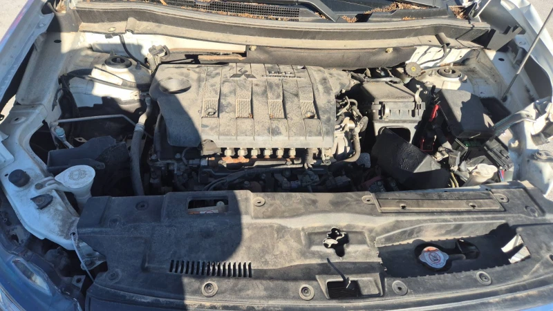 Mitsubishi Outlander 2.2DI-D 4x4, снимка 12 - Автомобили и джипове - 52935188