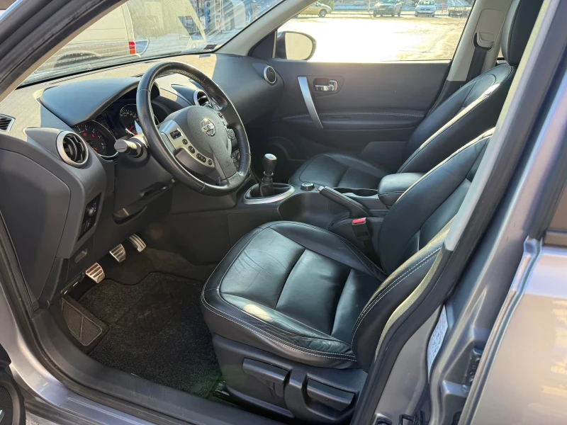 Nissan Qashqai 2.0i 6ск 4х4 SWISS , снимка 10 - Автомобили и джипове - 53132211