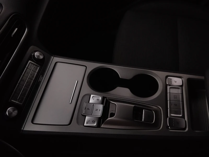 Hyundai Kona Face , снимка 6 - Автомобили и джипове - 53299627