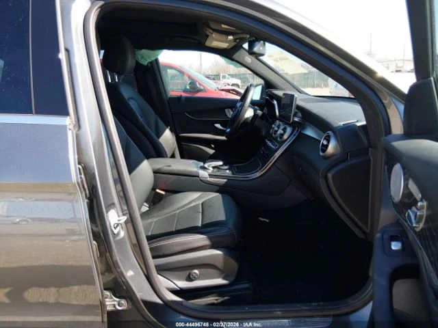 Mercedes-Benz GLC 300 4MATIC, снимка 7 - Автомобили и джипове - 53924574