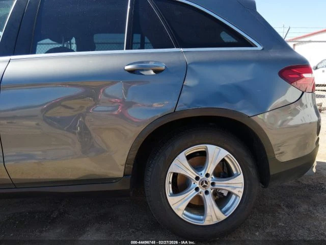 Mercedes-Benz GLC 300 4MATIC, снимка 14 - Автомобили и джипове - 53924574