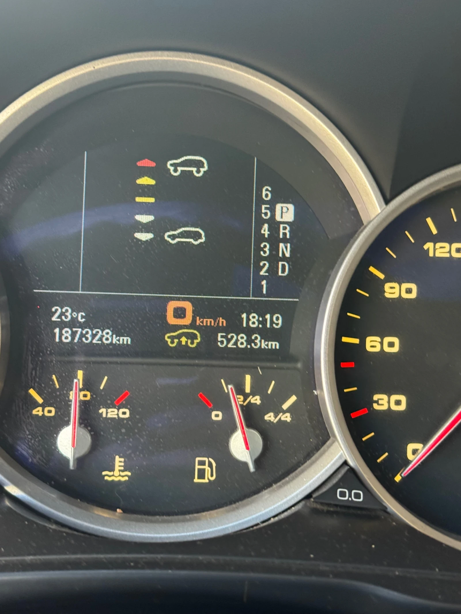 Porsche Cayenne Turbo - изображение 10