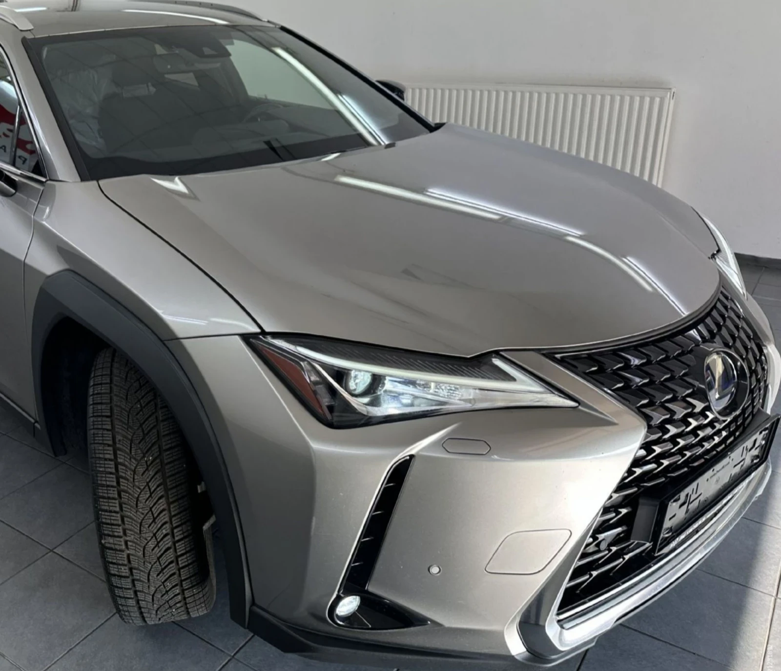 Lexus UX 250h  Limited Edition Hybrid - изображение 2