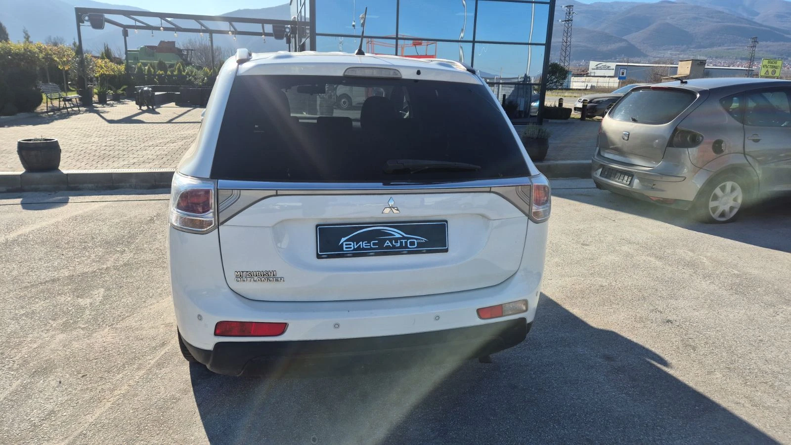 Mitsubishi Outlander 2.2DI-D 4x4 - изображение 5