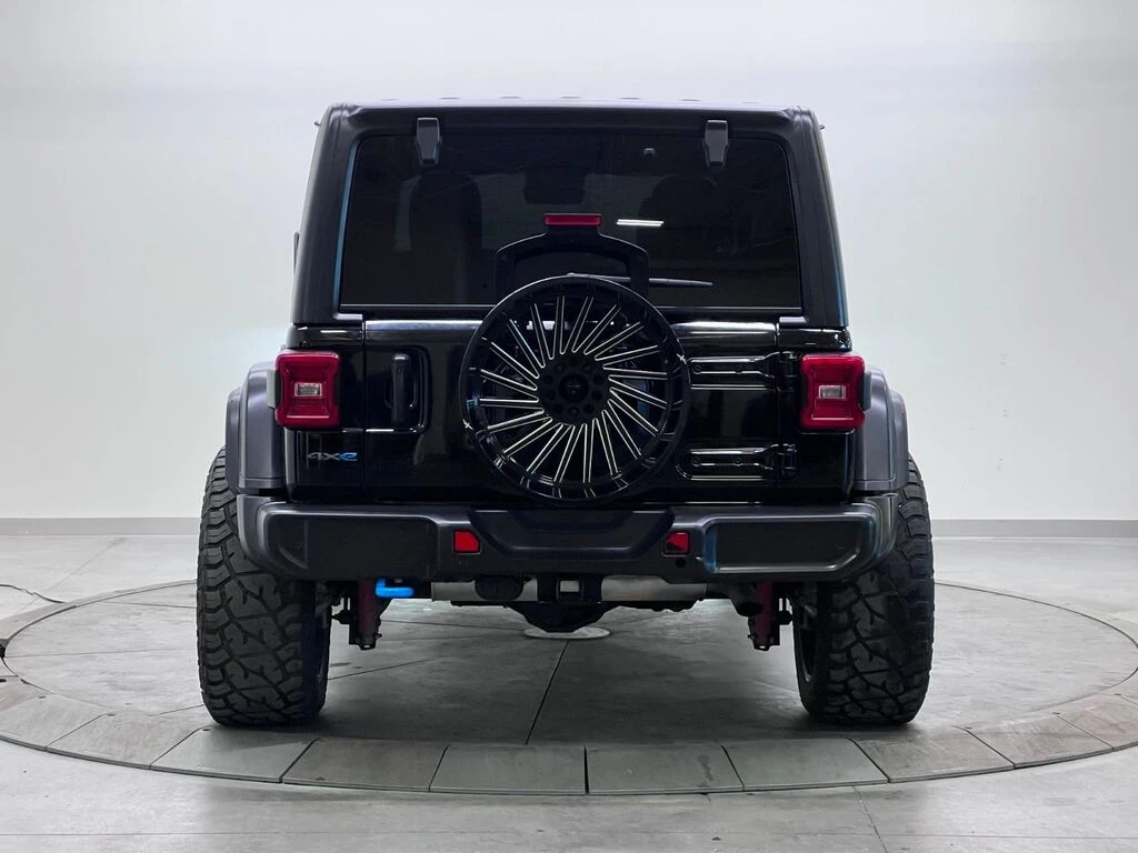 Jeep Wrangler RUBICON* 4xe* 2 сета джанти с гуми* Кожа* Подгрев* - изображение 7