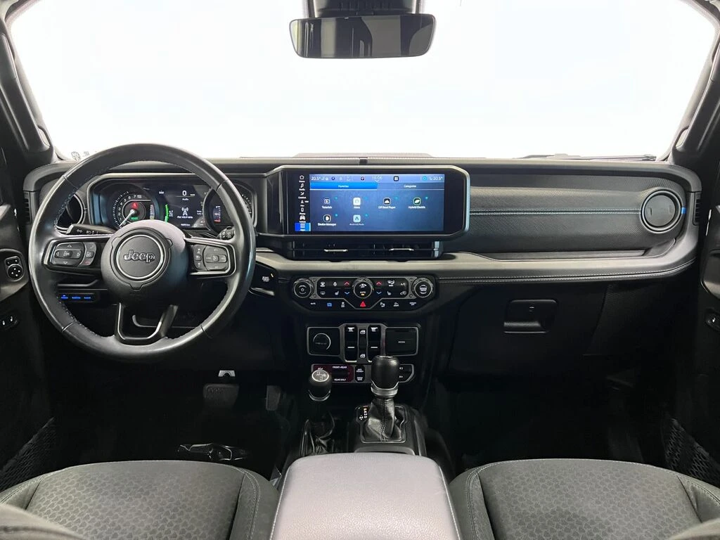 Jeep Wrangler RUBICON* 4xe* 2 сета джанти с гуми* Кожа* Подгрев* - изображение 9