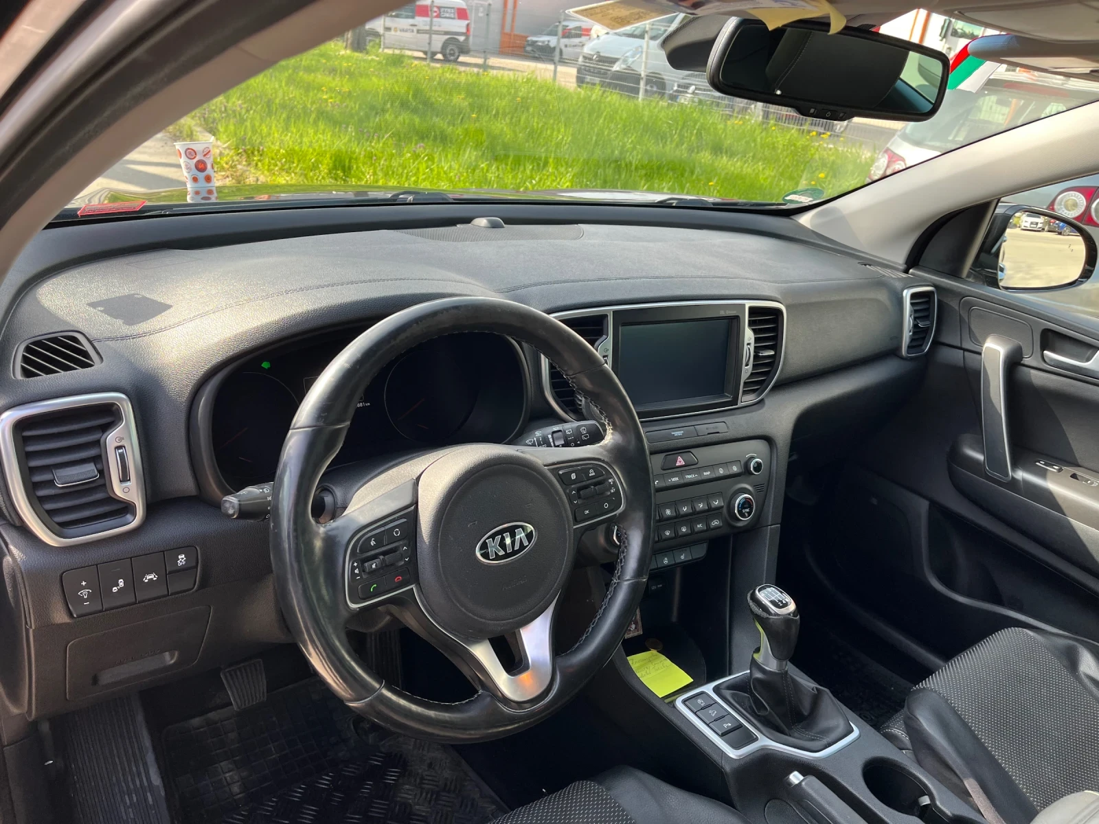 Kia Sportage, снимка 7 - Автомобили и джипове - 54187704