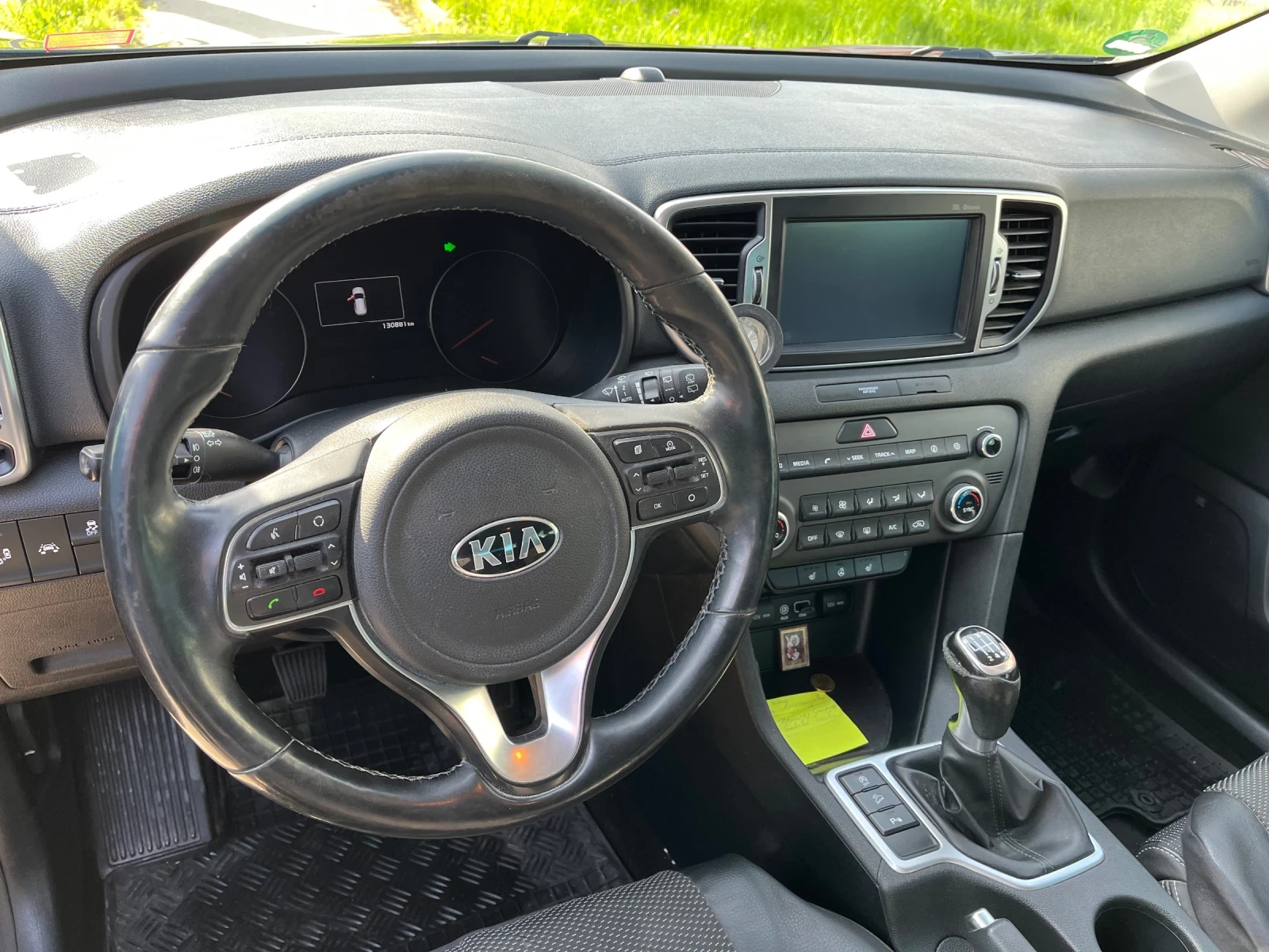 Kia Sportage, снимка 6 - Автомобили и джипове - 54187704