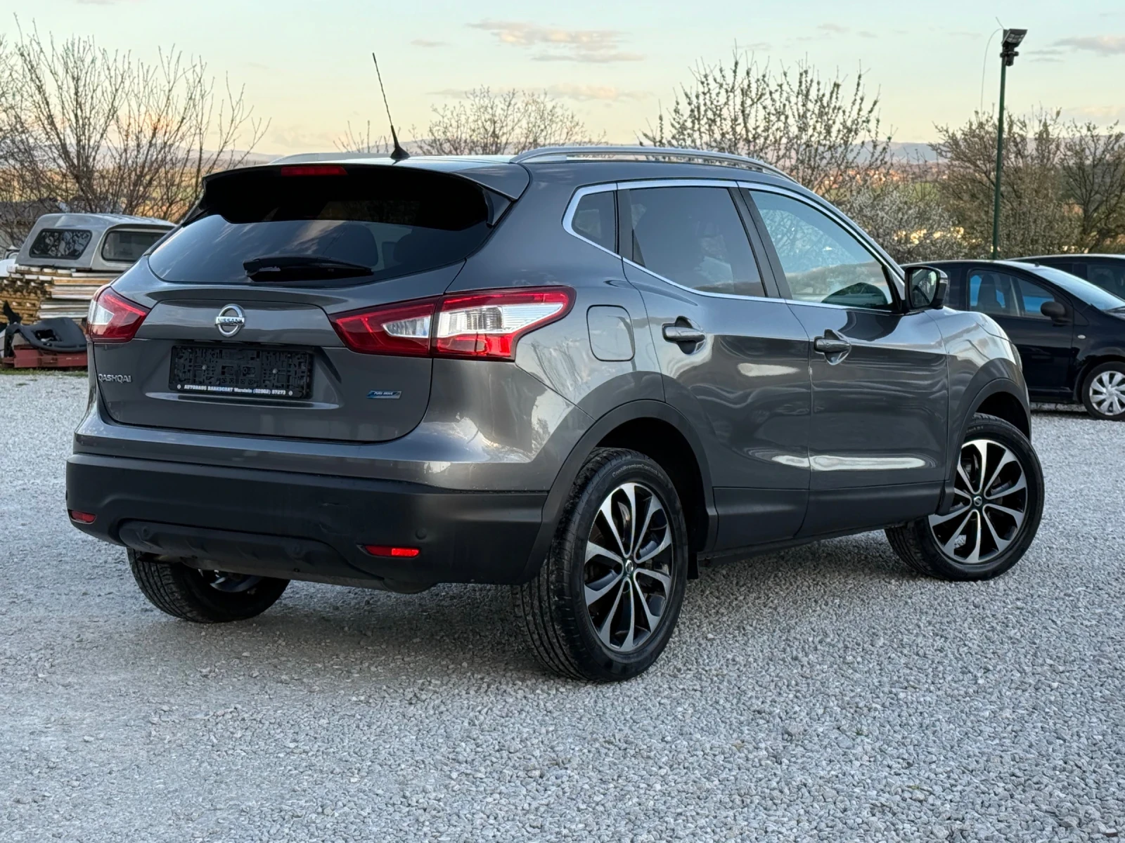 Nissan Qashqai 1.5DCi 360 PANO, снимка 2 - Автомобили и джипове - 54300958