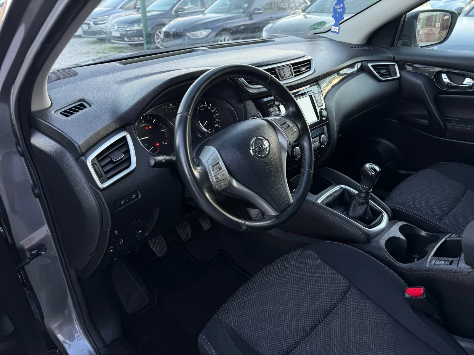 Nissan Qashqai 1.5DCi 360 PANO, снимка 11 - Автомобили и джипове - 54300958