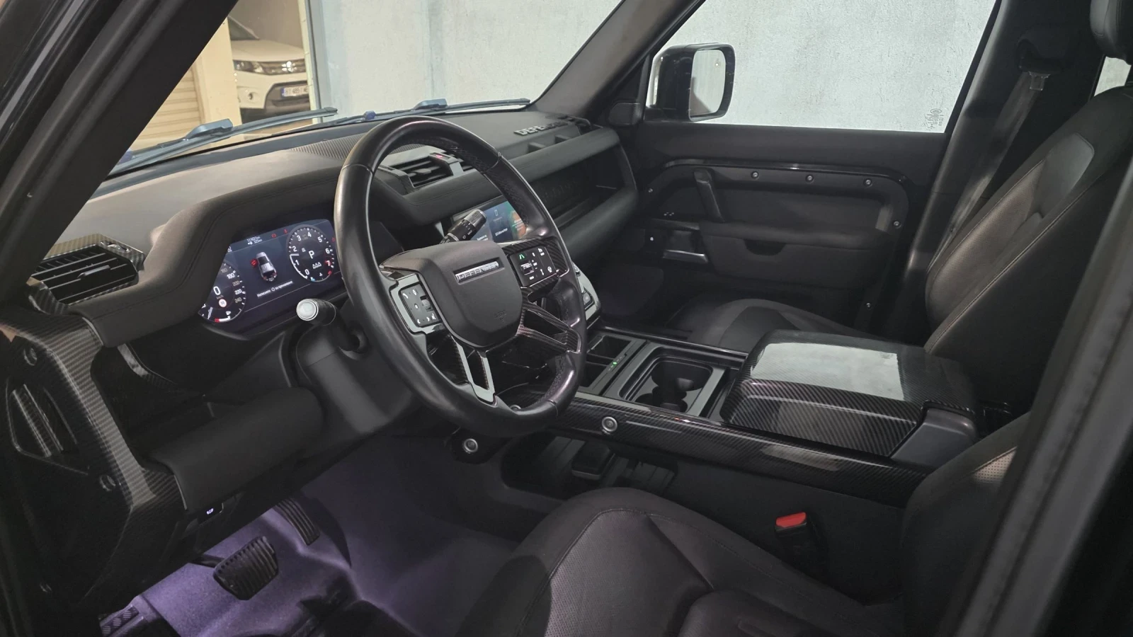 Land Rover Defender, снимка 13 - Автомобили и джипове - 55074259