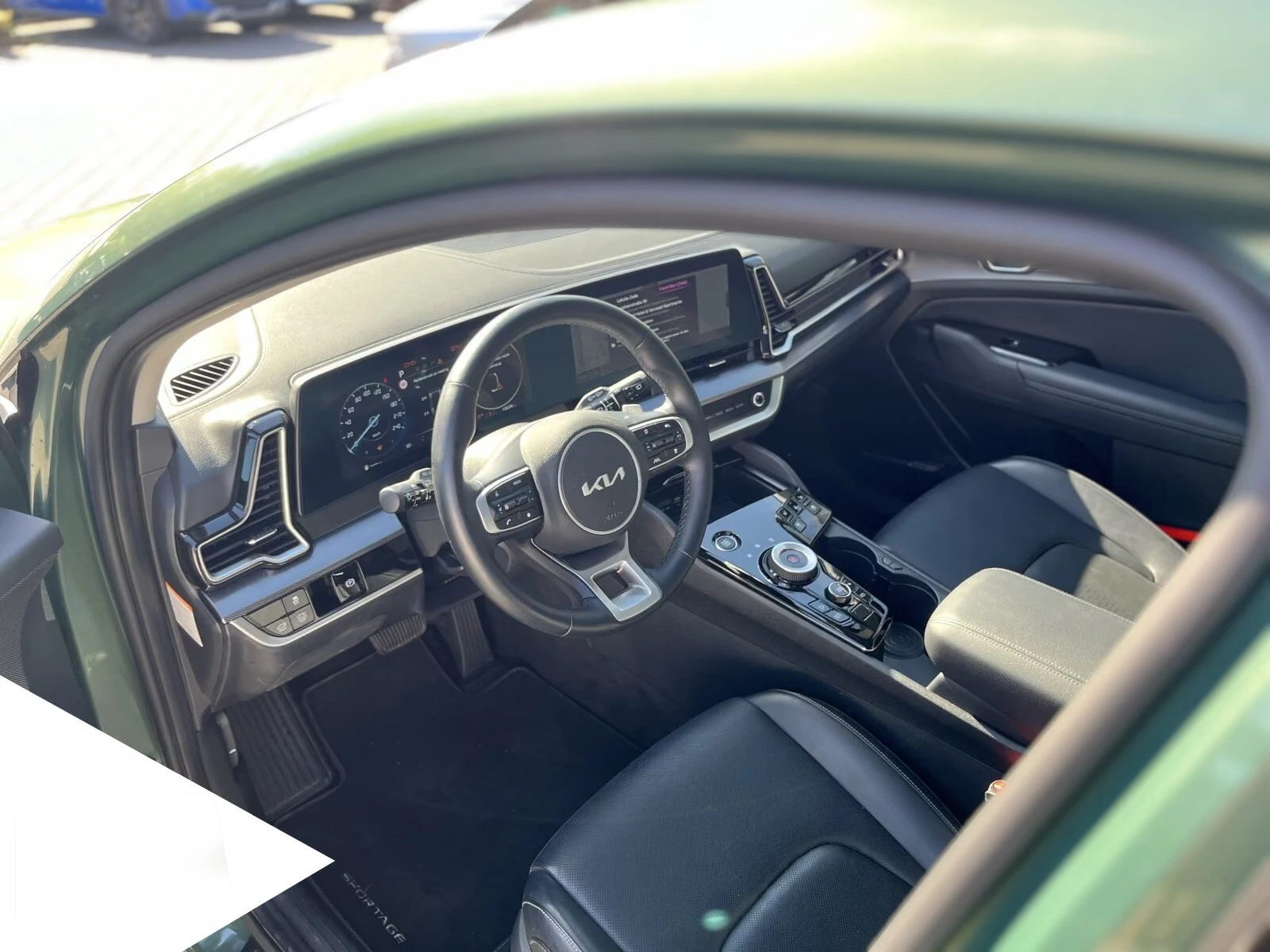 Kia Sportage HEV/215HP/SPIRIT/PANO/360/NAVI/LED/CPLAY/592q, снимка 8 - Автомобили и джипове - 55656629