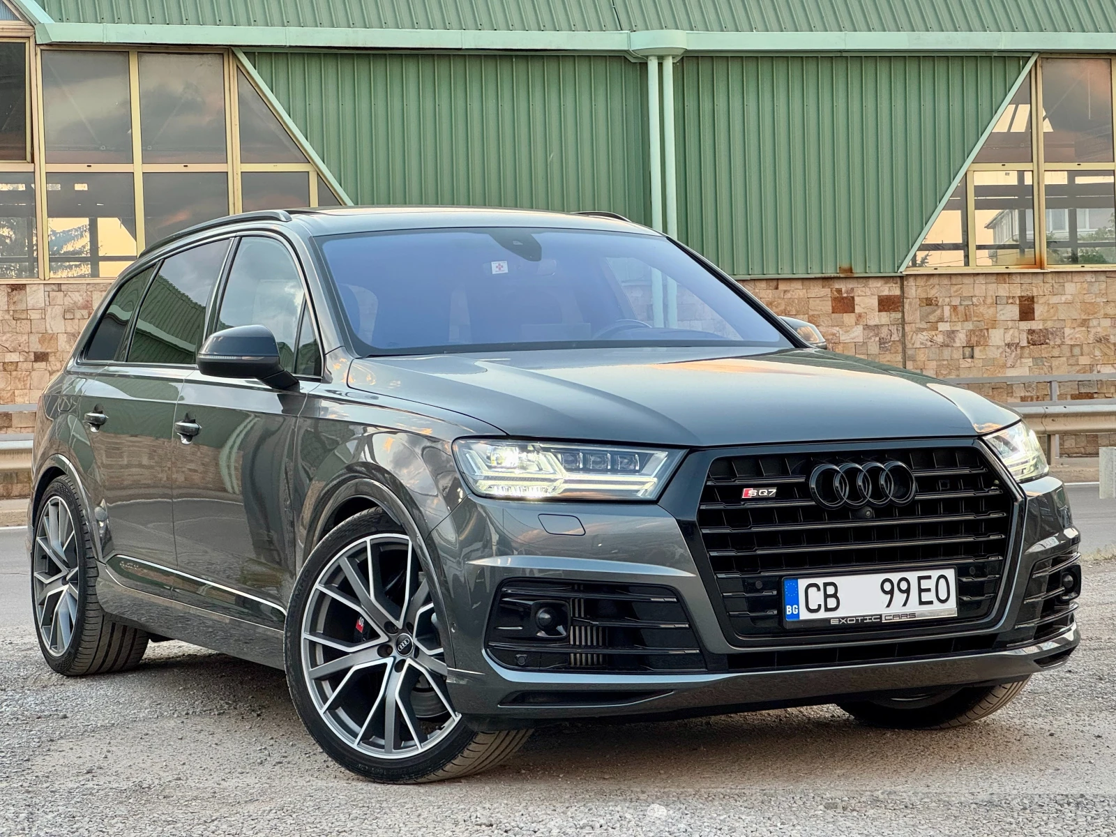 Audi SQ7 4.0TDI ! Qauttro ! 6+ 1 Места !