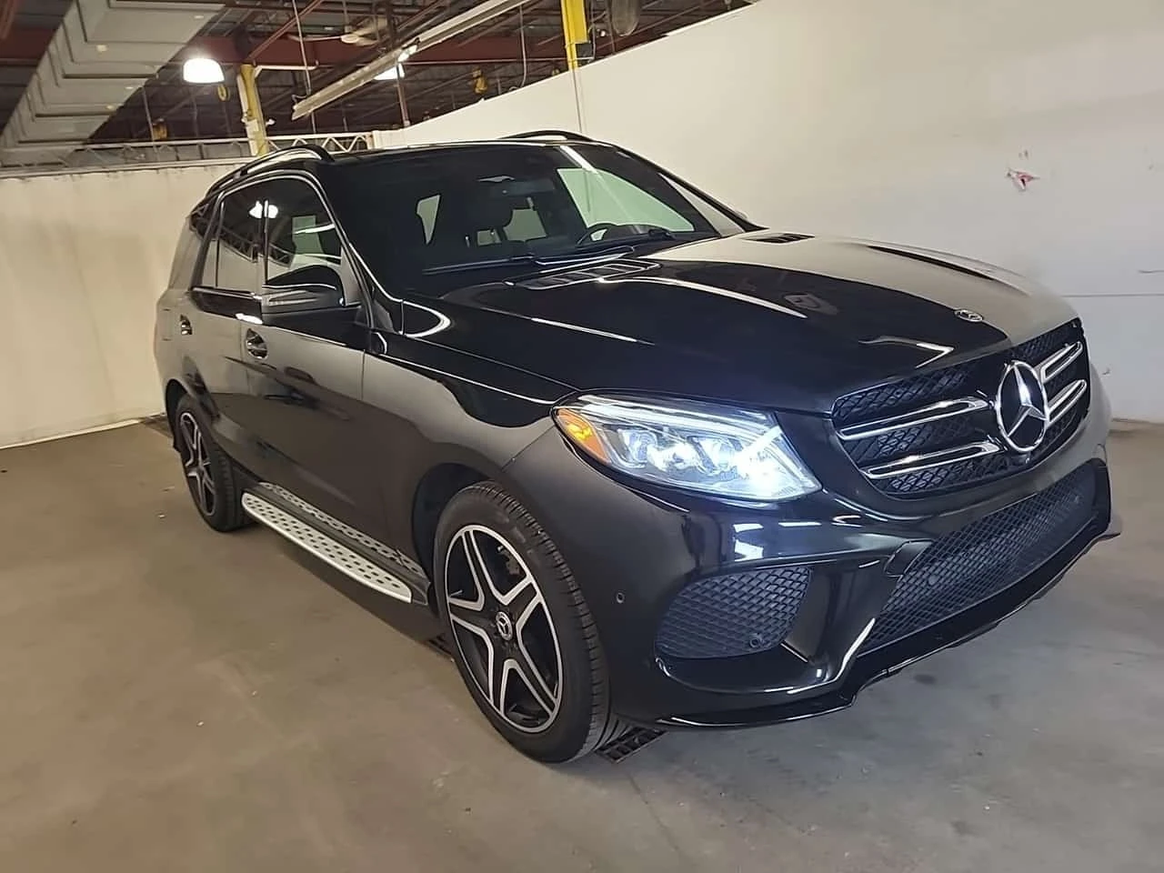 Mercedes-Benz GLE * 550 * CARFAX * , снимка 2 - Автомобили и джипове - 56186095