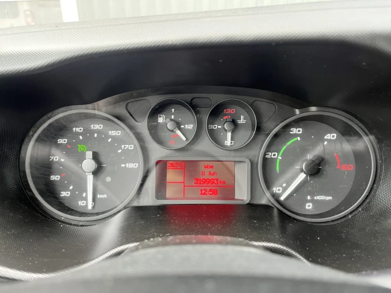 Iveco Daily, снимка 9 - Бусове и автобуси - 52620158